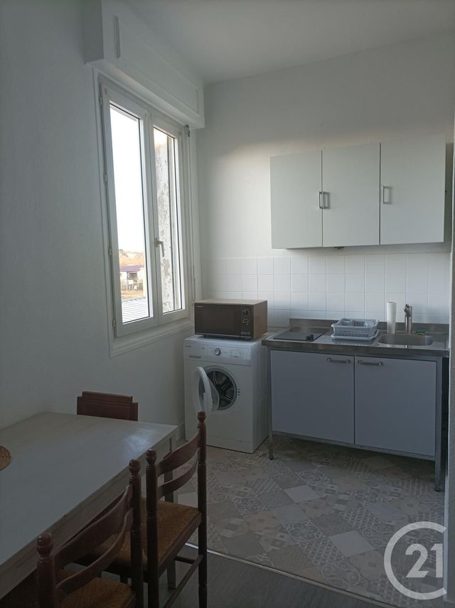 Appartement Studio à louer - 1 pièce - 25.42 m2 - DAX - 40 - AQUITAINE - Century 21 Glockner